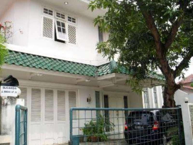 Bangka Bed And Breakfast Jakarta Exterior photo